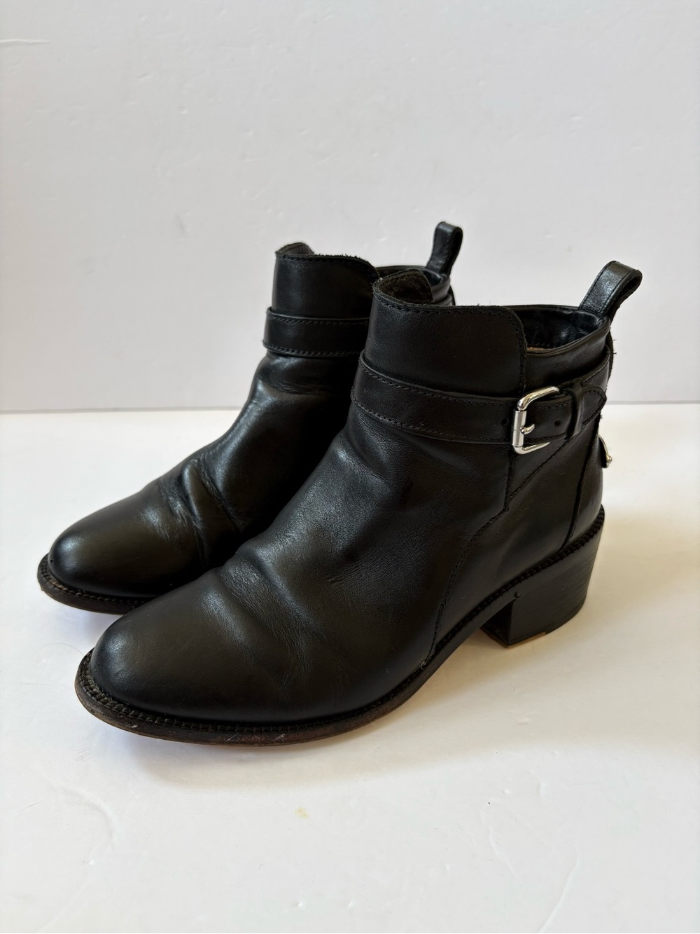 Coach Prudence Black Leather Logo Plate Ankle Boots Booties 6 Academia Career